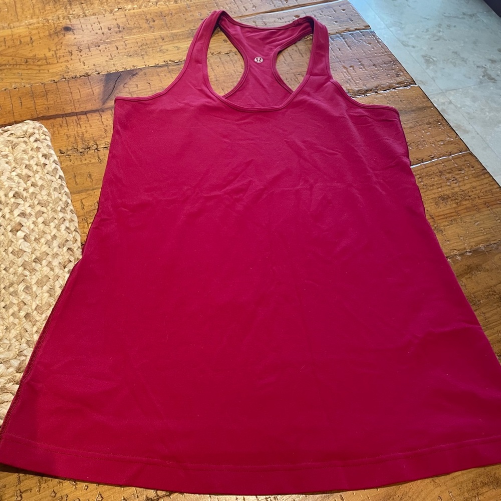 Lululemon athletic yoga top